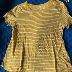 SALE old navy tee